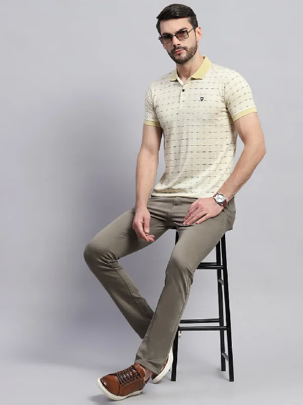 Men's double-layer t-shirt-Men Yellow Printed Collar Half Sleeve T-Shirt