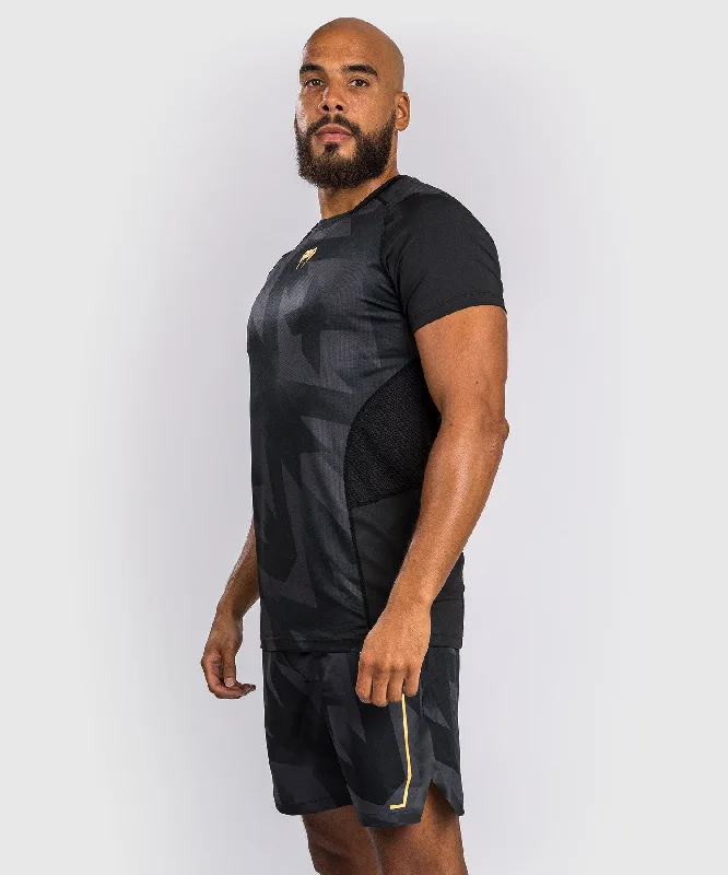 Men's yoga t-shirt-Venum Razor Dry Tech T-Shirt - Black/Gold