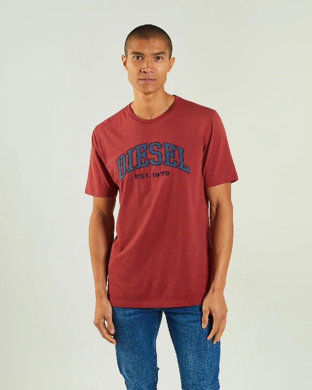 Men's travel-friendly t-shirt-Ronnie Tee Red Oxide