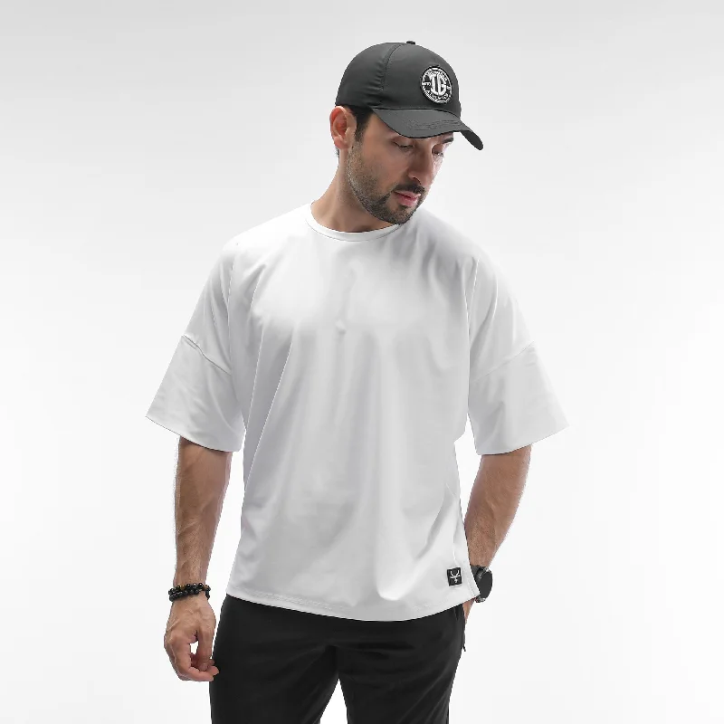 Men's weather-resistant t-shirt-Sleeper Build Tee