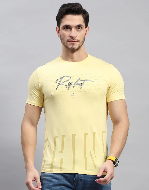 Men's weather-resistant t-shirt-Men Yellow Printed Round Neck Half Sleeve T-Shirt