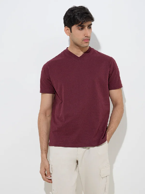 Men's travel-friendly t-shirt-WES Casuals Wine Slim-Fit Cotton T-Shirt