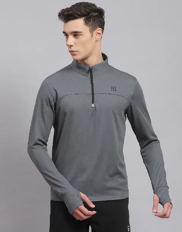 Men's smart casual sweatshirt-Men Grey Solid Stand Collar Full Sleeve Sweatshirt