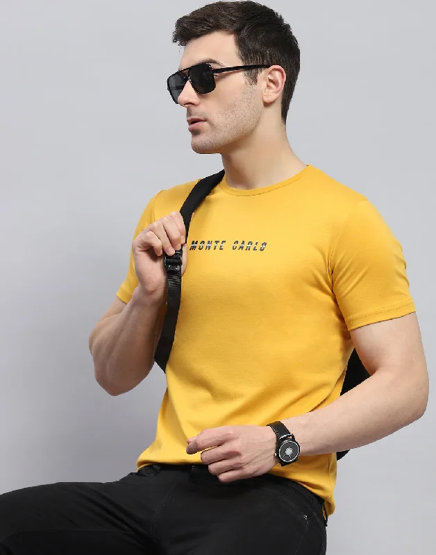 Men's smart technology t-shirt-Men Yellow Solid Round Neck Half Sleeve T-Shirt