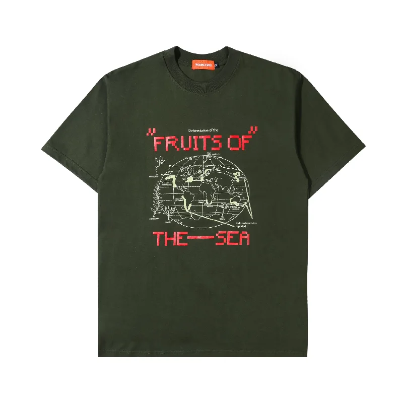 Men's travel-friendly t-shirt-Fruits Of The Sea - Olive