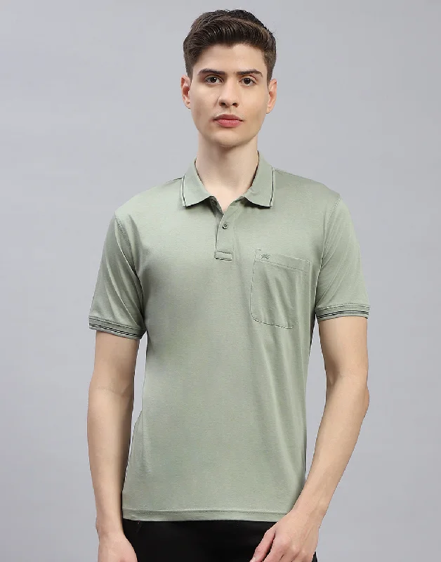 Men's soft hand feel t-shirt-Men Green Solid Polo Collar Half Sleeve T-Shirt