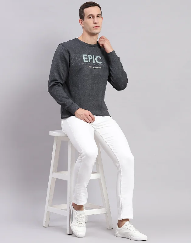 Men's timeless sweatshirt-Men Grey Solid Round Neck Full Sleeve Sweatshirts